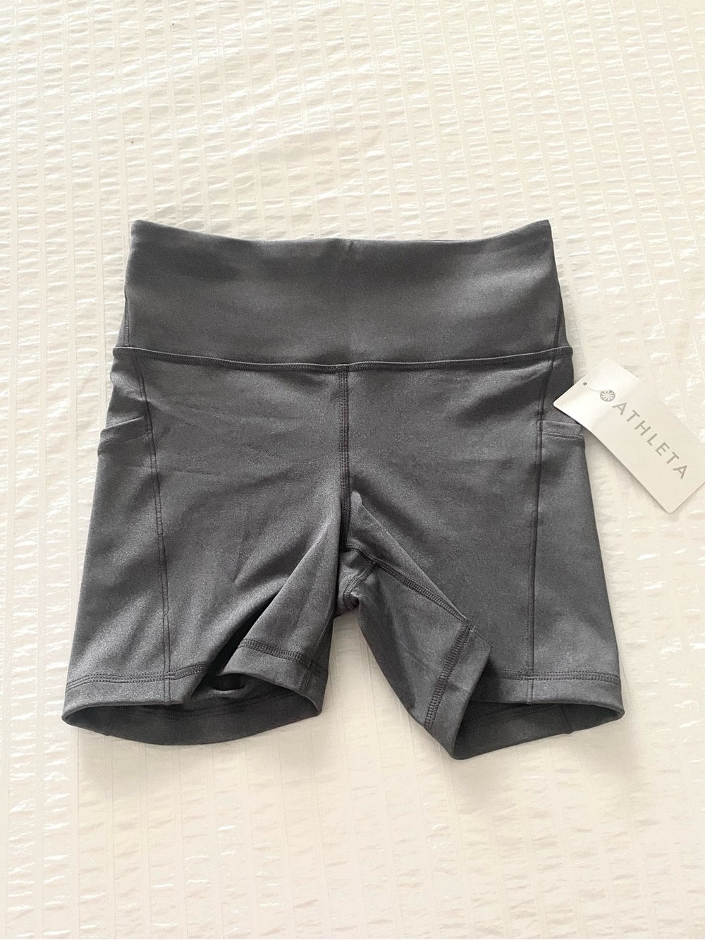 NWT Athleta Interval Stash 5” Shorts Gray Size Small Powermove Pockets